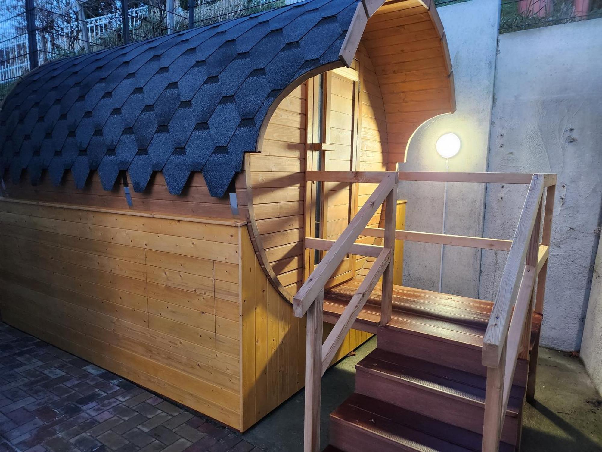 Haus Strandkoerv Mit Fass-Sauna Loddin Exterior foto